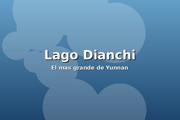 Orillas del lago Dianchi al amanecer